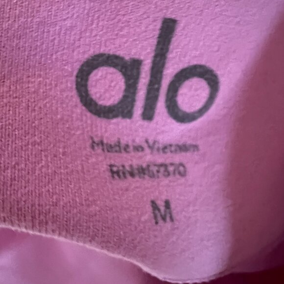 Alo Pink Bike Yoga Shorts Sz M - Picture 3 of 4